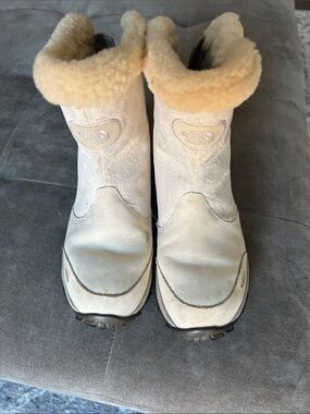The North Face Cream Shearling Winter Ankle Boots